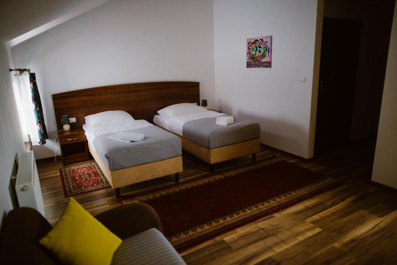 Hotel Ab Tychy Esterno foto